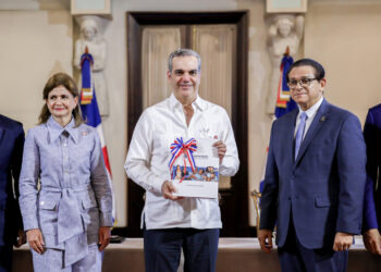 Presidente Abinader encabeza lanzamiento del Plan Estratégico Salud 2030