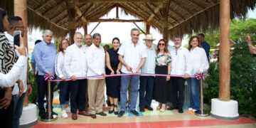 Presidente Abinader inauguró 11 obras y entregó 64 apartamentos en Bonao, La Vega y Santiago este fin de semana