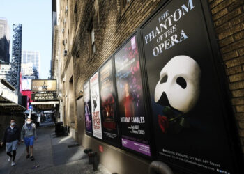 Un acuerdo evita el cierre de los teatros de Broadway en Nueva York