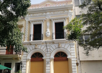 En busca de relatos históricos por el Parque Colón