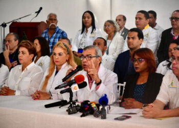 Médicos ratifican paro para mañana y viernes
