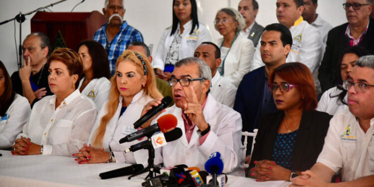 Médicos ratifican paro para mañana y viernes