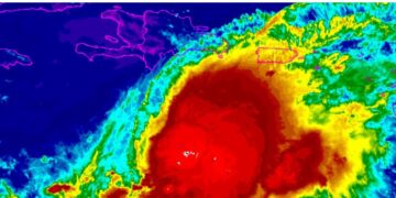 Tormenta Franklin cambia velocidad de traslación: «Se pronostica algún fortalecimiento»
