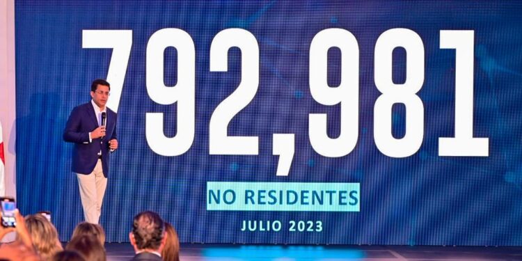 Dominicana logró 792,981 turistas en julio, cifra más alta en un mes