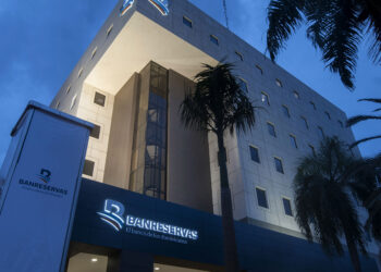 Banreservas lanzará las primeras tarjetas táctiles en el Caribe para personas con discapacidad visual