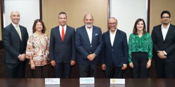 Humano Seguros firma convenio de colaboración con ITLA Y PCSD para el Programa Becas de Excelencia Humano