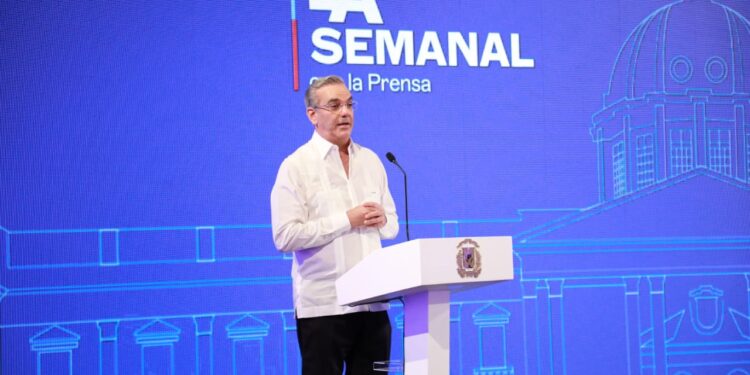 Presidente Abinader informa Gobierno ha incurrido hasta el momento en más de RD$5 mil millones en daños provocados por tormenta Franklin