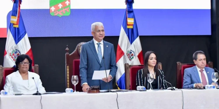 Senado aprueba el proyecto de ley de vacunas