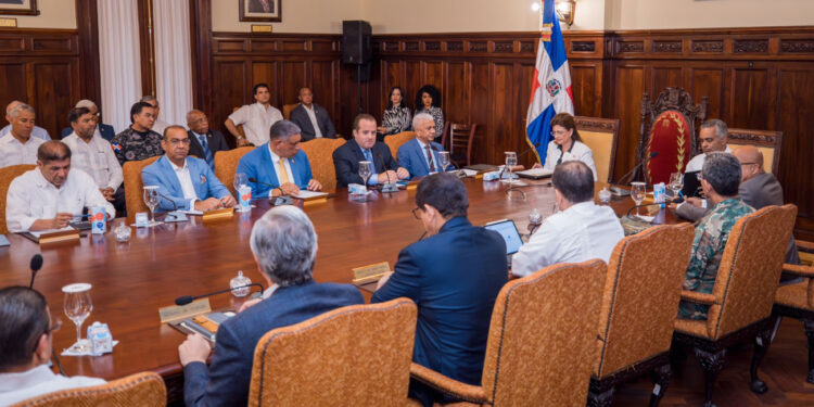 Vicepresidenta encabeza Consejo de Gobierno para conocer Presupuesto General del Estado 2024