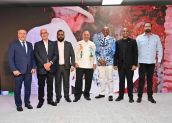 Banreservas inaugura en NY exposición “El arte en la cabeza”