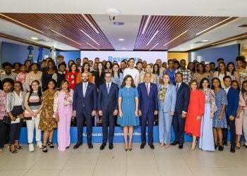 Voluntariado Banreservas presenta programa de becas “Reservas del Futuro”