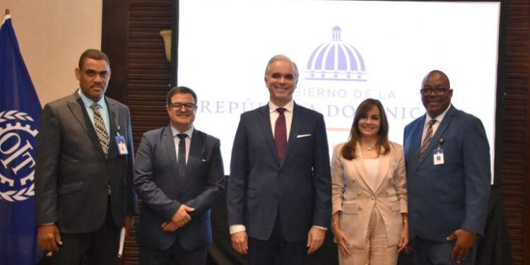 Copardom apoya Escuela de Mediación, destaca rol que tendrá en la conciliación de conflictos laborales