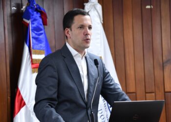 Intran y Salud Publica iniciarán investigación sobre el riesgo de apnea obstructiva del sueño en conductores de vehículos pesados en RD