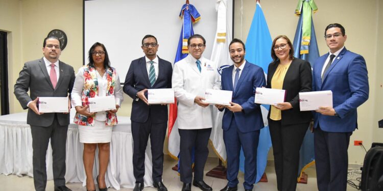 Ministerio de Salud recibe donación de pruebas de detección de Virus Sincitial de AstraZeneca