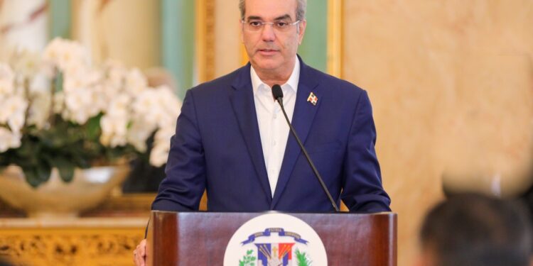 Presidente Abinader hablará esta noche al país