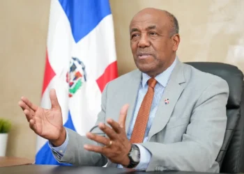 Ministro Almonte llama a la moderación en el consumo de energía