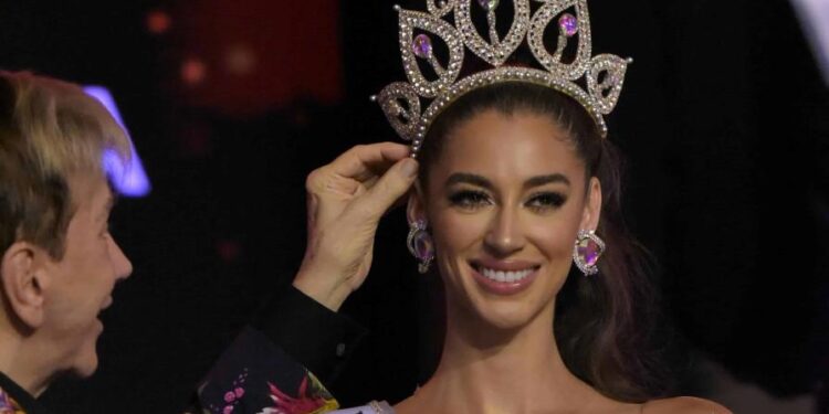 Miss Sánchez Ramírez Mariana Downing se corona Miss República Dominicana Universo 2023