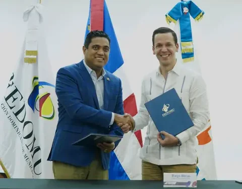 Firman acuerdo para garantizar calidad y seguridad en el tránsito