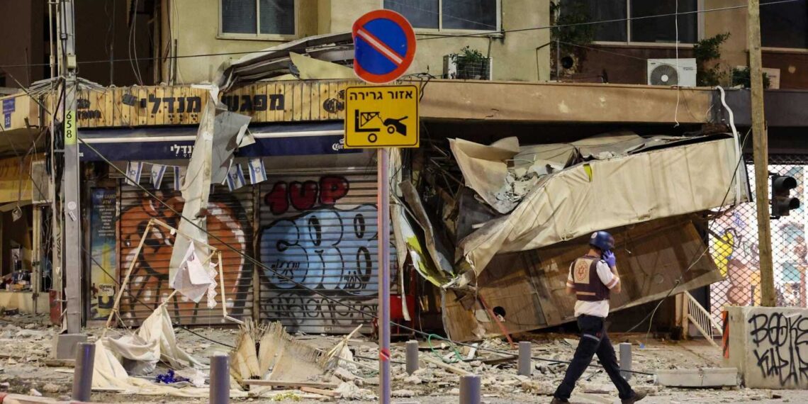 Estados Unidos asume defensa de Israel con portaaviones