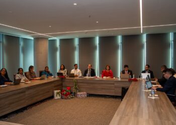 La Asociación de Bancos Múltiples conversa con el FMI sobre temas financieros e iniciativas del sector en materia de inclusiónAl analizar los indicadores bancarios, se informó que los activos totales de los bancos alcanzaron la cifra de RD$2.9 billones, a septiembre 2023.