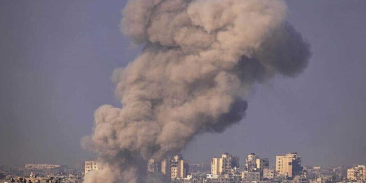 Israel se compromete a regresar 50 rehenes a sus hogares