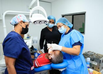 SNS llega a Salcedo con jornada de salud en Mes de la Concientización del Cáncer de Próstata