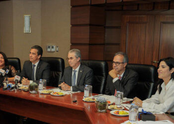 Dan a conocer las facilidades de la Autoferia Popular