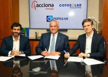 Popular y empresa energética cierran inversión fotovoltaica y acuerdo de sostenibilidad