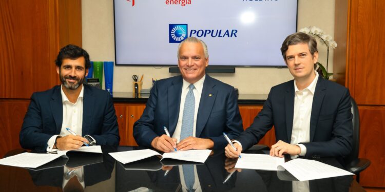 Popular y empresa energética cierran inversión fotovoltaica y acuerdo de sostenibilidad