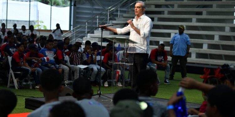 Abinader inaugura proyecto nuevo Domingo Savio; obra impactará a 43 mil personas