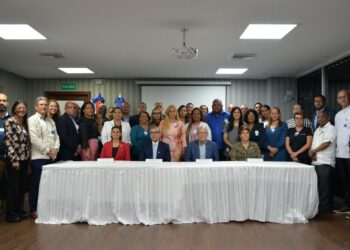 SISALRIL firma acuerdo con CMD, CDO y CDP para emitir código a profesionales