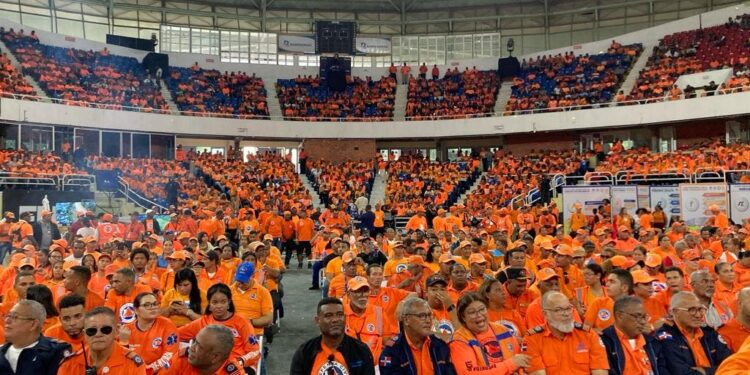 Defensa Civil celebra con voluntarios su primer encuentro nacional