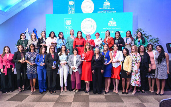 El Ministerio de la Mujer y el PNUD otorgan Sello Igualando RD a 21 a empresas por su compromiso con la igualdad de género