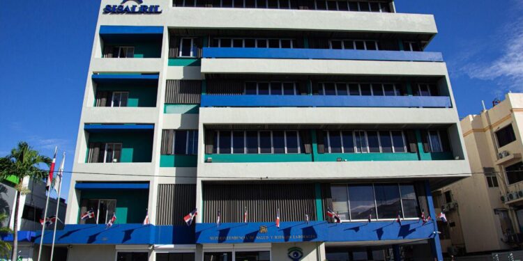 SISALRIL reporta pago subsidios por RD$5mil millones