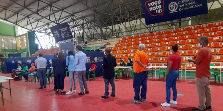 Salud Pública habilita 236 centros de vacunación anti covid-19 e influenza