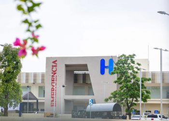 SNS informa se realizan cambios de plafones en Hospital Ángel María Gatón