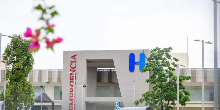 SNS informa se realizan cambios de plafones en Hospital Ángel María Gatón