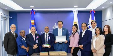 Ministerio de Salud inicia entrega de equipos para fortalecer el diagnóstico hospitalario