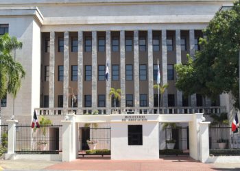 Ministerio de Educación reitera compromiso con la convivencia escolar y activa protocolos tras incidente en centro educativo